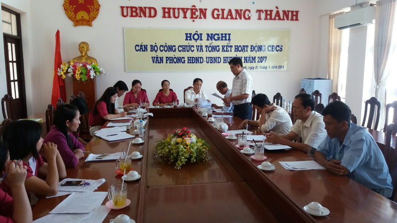 ANH MANH PHAT BIEU.jpg